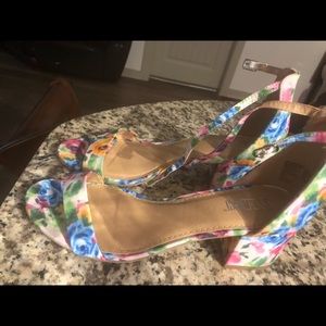 Flower heel sandals